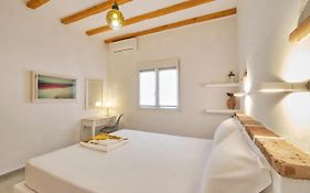 Eressian Lodgings, Skala Eressos Beach